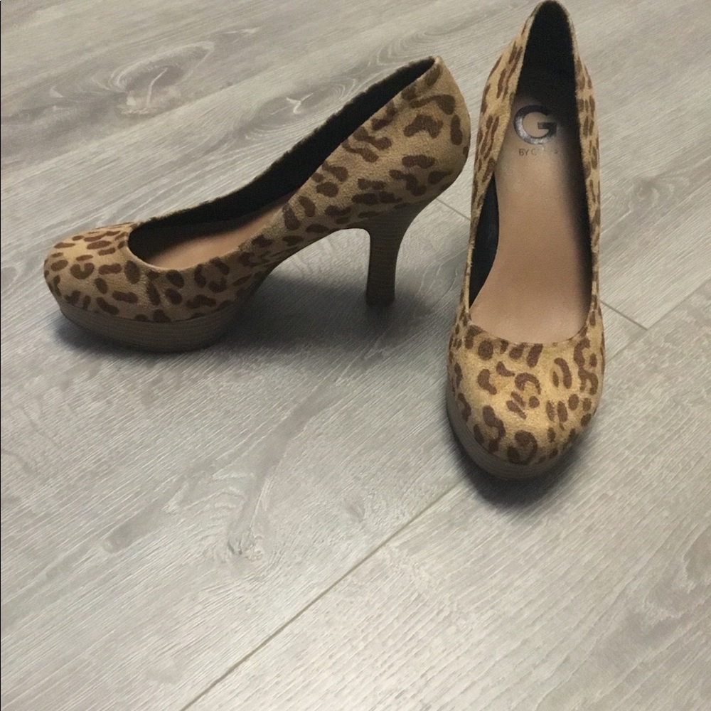 Guess cheetah print pumps - Picture 6 of 7